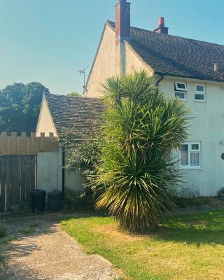 Sea Bean 2 Bedroom House Manorbier Tenby Pet Friendly