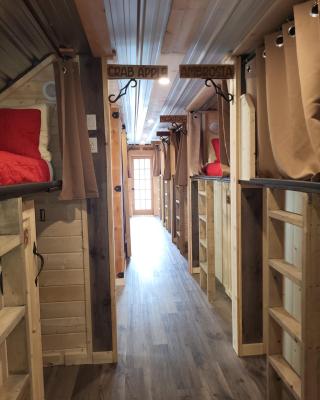 THE ORCHARD (HOSTEL WITH PRIVATE BUNKS)