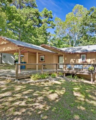 Wooded, Quiet Cottage, Very close to the Back 40