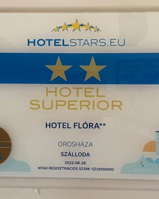 Hotel Flóra**