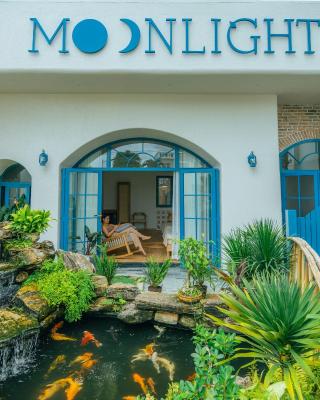 MOONLIGHT Homestay & Hotel