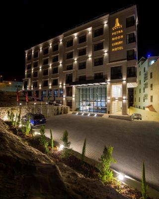 Petra Moon Luxury Hotel