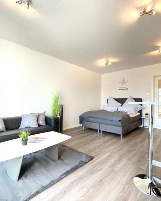 Auszeit Apartment SKY am Uferpark - nur 100 m bis zum Bodensee, direkt am Bodenseeradweg, sonnige Dachterrasse, schnelles WLAN, kostenloser Tiefgaragenstellplatz, für bis zu 2 Personen