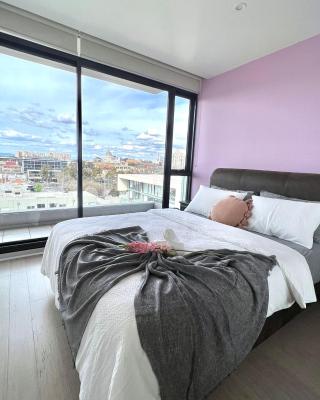 Carlton Stunning View Apartment 150m away from University of Melbourne