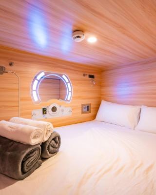 Jpod Capsule Hotel