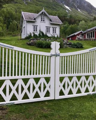 Kjosen Lodge, Lyngen.