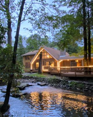 Secluded Chalet On Stream-Mins to Camelback