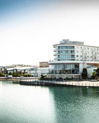 Waterfront Southport Hotel