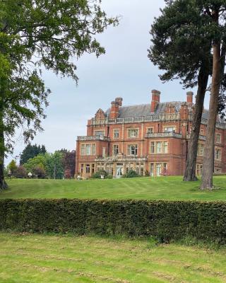 Rossington Hall