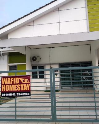 WAFID HOMESTAY SERI ISKANDAR