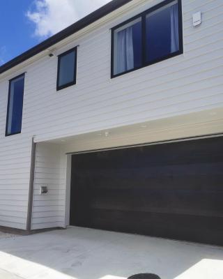 Lovely House in Central Papatoetoe