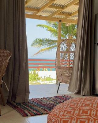 Casita Del Mar Oceanfront Romantic Retreat In Islote