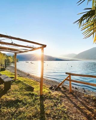 Boho Lake House - Private Beach 600m from the property - Free Parking - Home Cinema Room