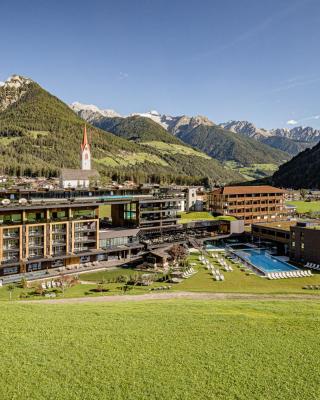 Alpine Luxury SPA Resort Schwarzenstein