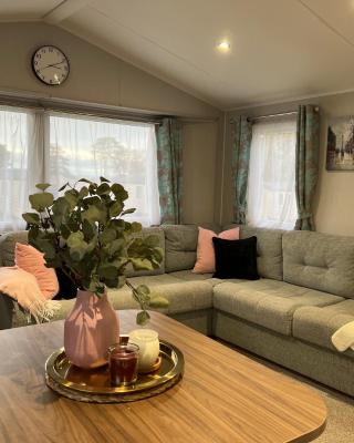 Lovely 3 bedroom holiday home in Seton Sand caravan park Wi-Fi Xbox