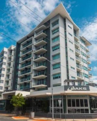 Excellent Location - Modern Hotel Room in Mackay