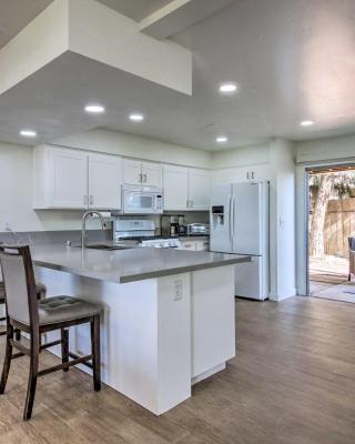 Comfy Bakersfield Townhome - Fire Pit and Patio