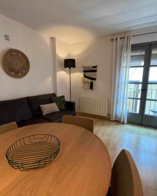 Cozy 2 bed apartment wairco near the Wine Square