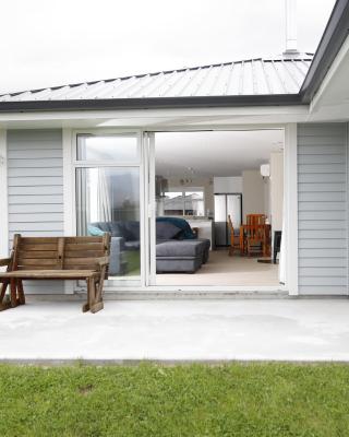 Fiordland Getaway - Te Anau Holiday Home