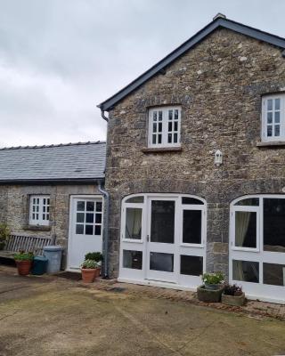 2 Stable Cottage, Llanbethery