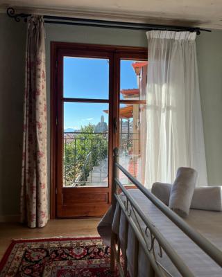 Mountain Home / Center Arachova