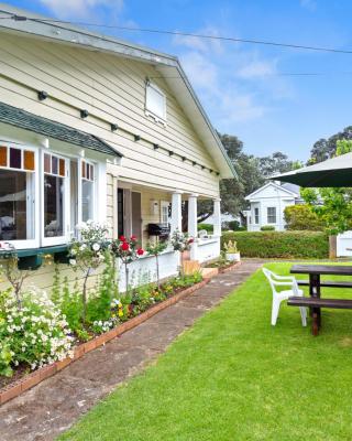 Whare Nui on Rennie - Thames Holiday Home