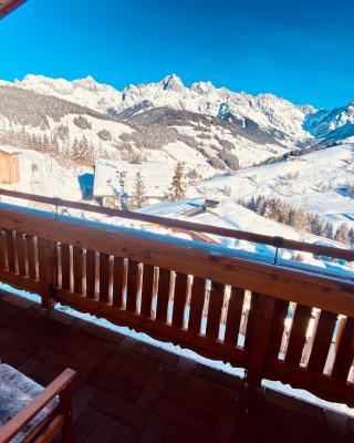 Ski-in & Ski-out out Chalet Maria with amazing mountain view