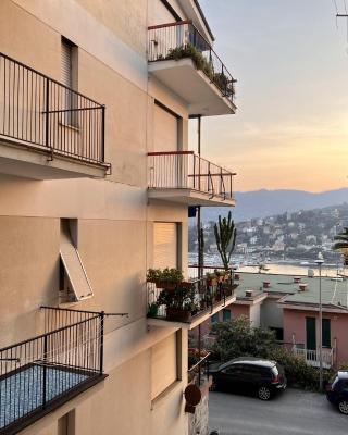 ALTIDO Charming flat with balcony