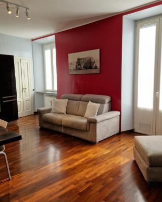 Cozy flat mins walk to Navigli and metro Porta Genova