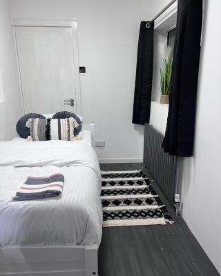 Private room and ensuite Chorlton