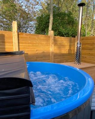 The Secret Garden - Hot Tub North Coast Stay