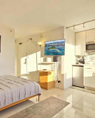 Waikiki beach cozy studio no resort fee