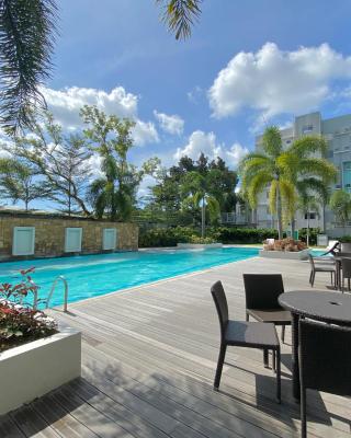 2BR condo within the city! w/ Pool, WIFI & Netflix