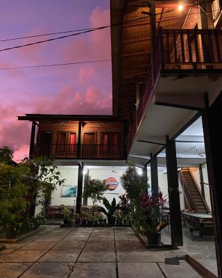 Watukarung Sackstone Guesthouse