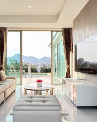 Luxurious 4-Bedroom Pool Villa with Best Mountain Views