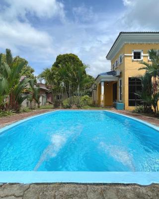 Afamosa Villa with private pool by BeeStay