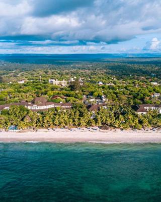 迪亚尼礁石海滩Spa度假酒店