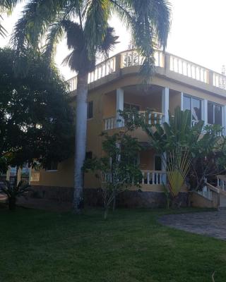 4 bedroom villa, security, private pool, ocean view