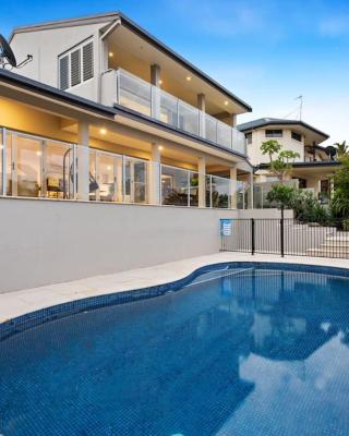 Sorrento Waterfront Retreat,Pool