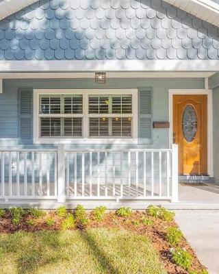 Modern, Upscale, and New Blue Bungalow in the heart of Downtown St Augustine