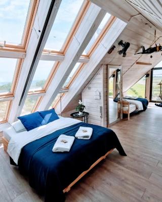 House of Freedom with Sea view sauna and jacuzzi