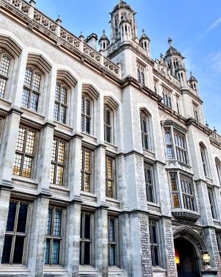 Deluxe Entire Apartment Between Covent Garden and St Pauls Cathedral