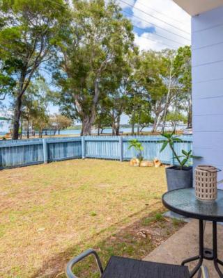 Charm and Comfort in this Ground floor unit with water views! Welsby Pde, Bongaree