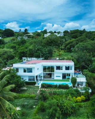 villa piscine à louer a DIEGO SUAREZ. MADAGASCAR