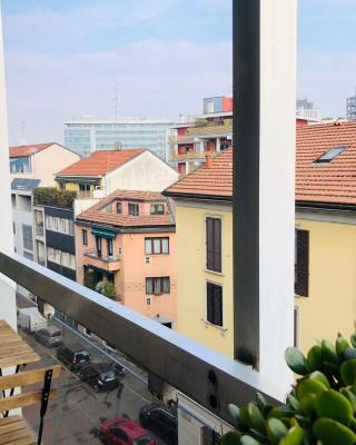 Morivione Apartment - Bocconi free parking