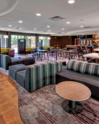 Courtyard by Marriott Memphis Southaven