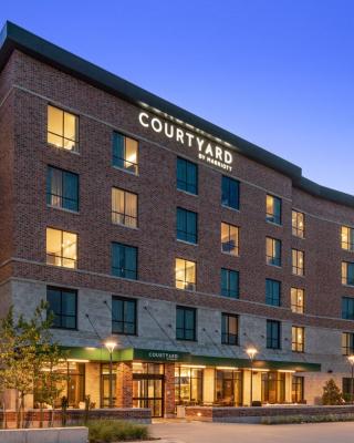 Courtyard by Marriott Houston Northeast