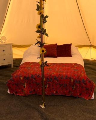 Strawberry Fields Glamping at Cottrell Family Farm