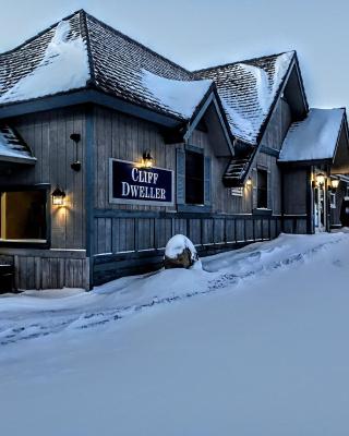 苏必利尔湖悬崖居民酒店