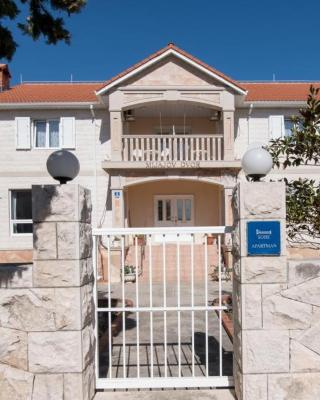 Apartments Mijajov Dvor